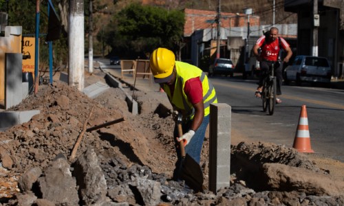 VR: obra de ciclovia entra pela Avenida Nossa Senhora do Amparo